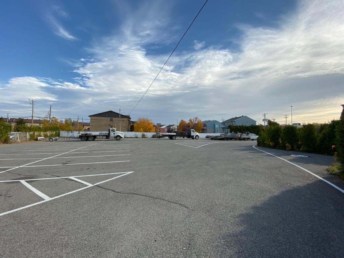 سانت أوستاش Motel St-Eustache المظهر الخارجي الصورة